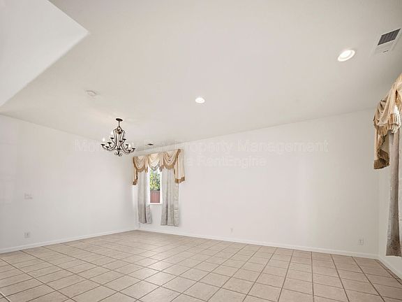 3rd image of 4725 Sea Ridge Ct