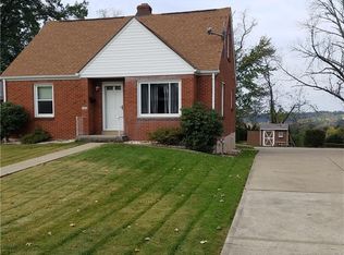 302 Oberdick Dr, McKeesport, PA