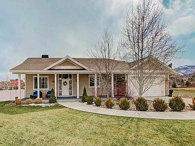 584 E Dutch Summit Ct