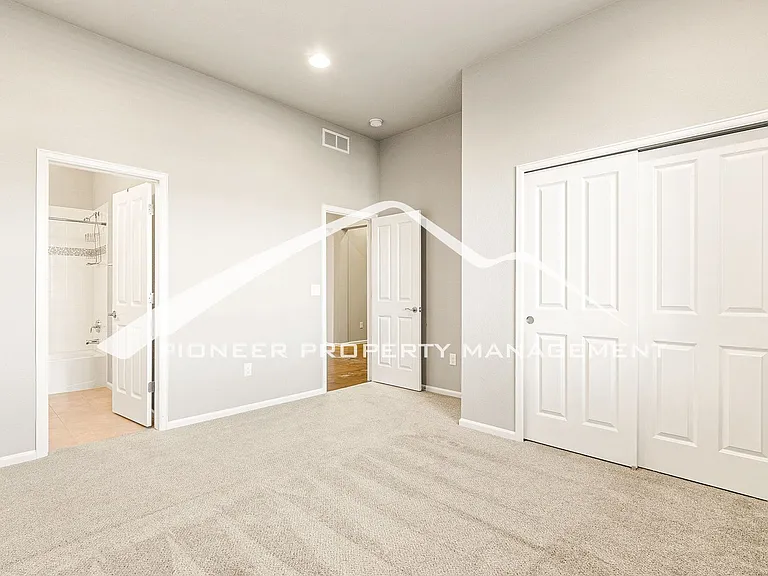 16876 W 85th Ln — Photo 14