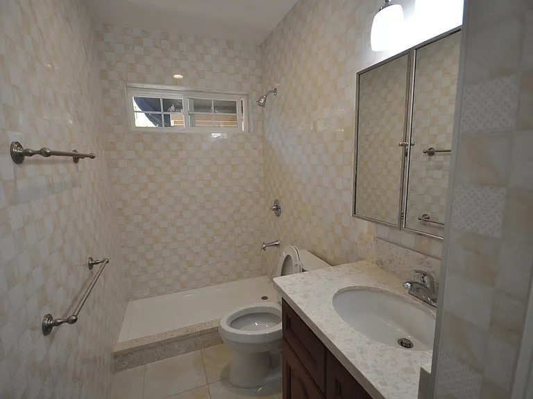 3371A Keanu St #1 — Photo 9