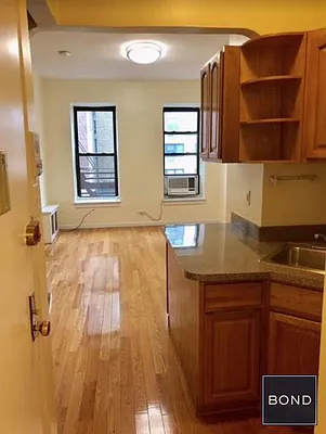 Rented by Bond New York | media 2