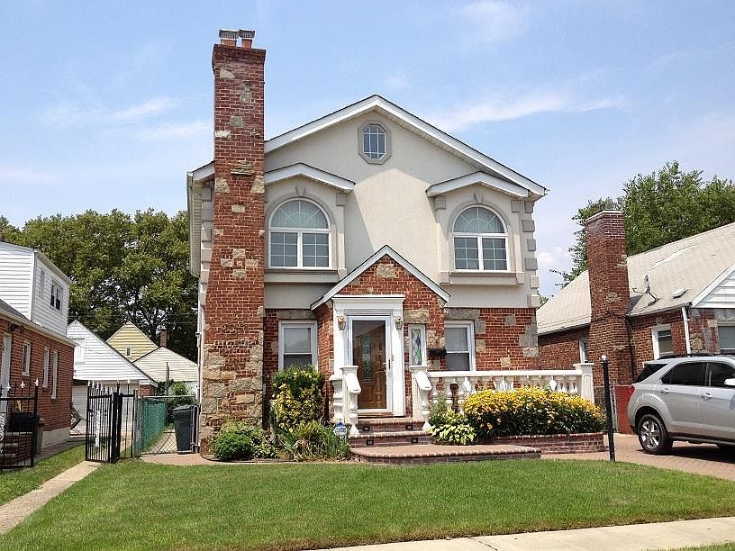 1st image of 227 135 Ave