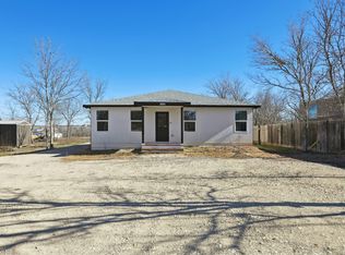 194 Tulipan Ln, Dale, TX 78616