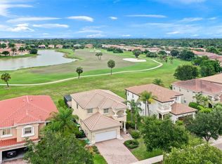 1662 Birdie Dr, Naples, FL 34120