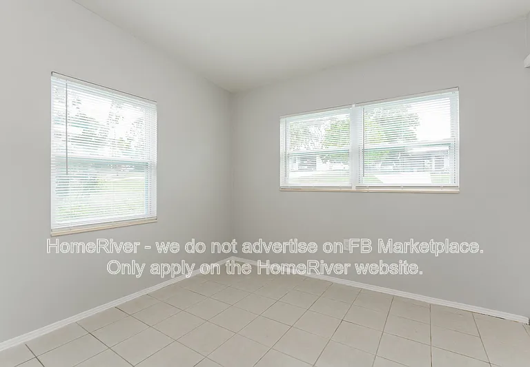 540 17th St NE — Photo 8