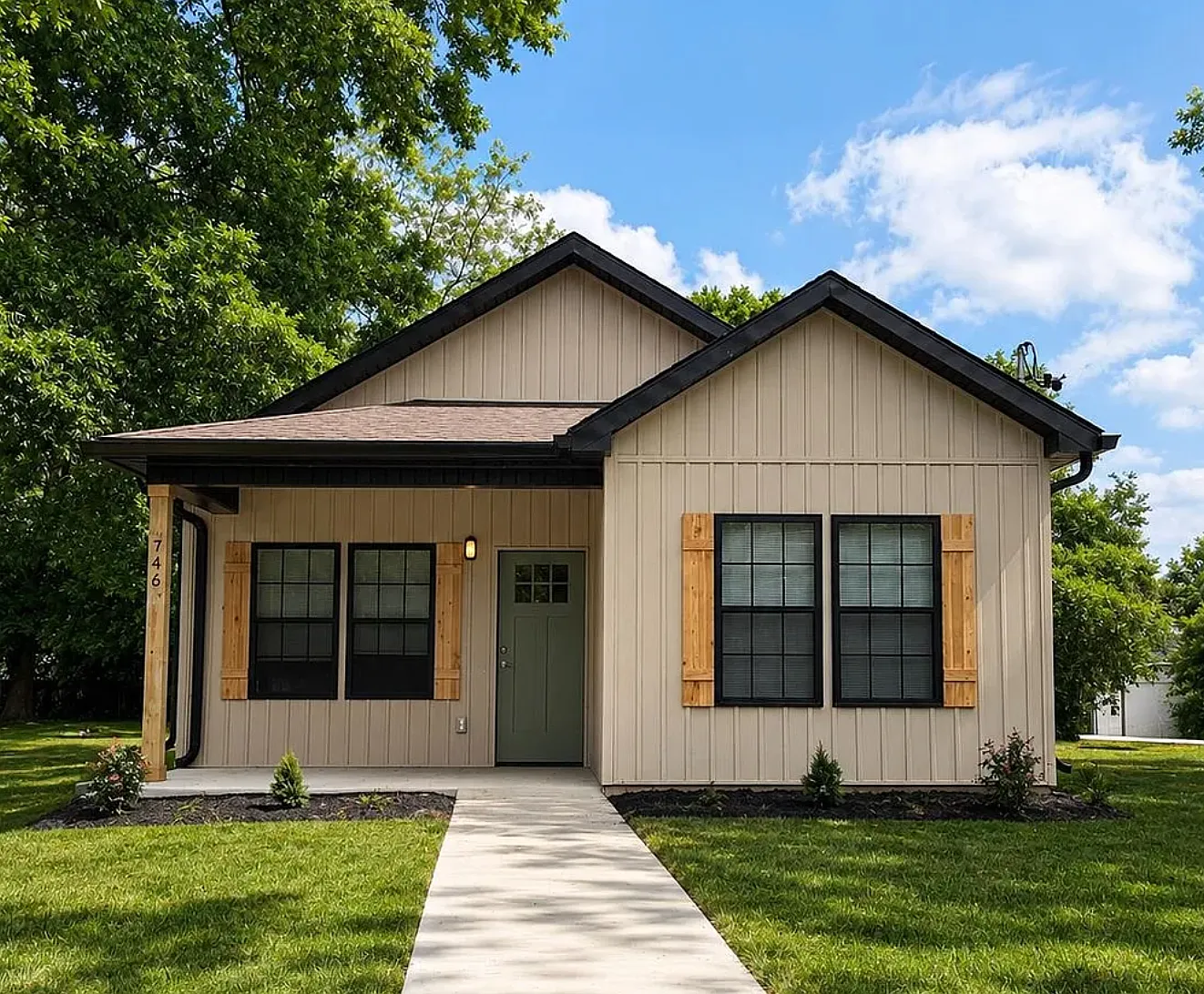 3 bed, 1350 sqft, $2,000 — Photo 1