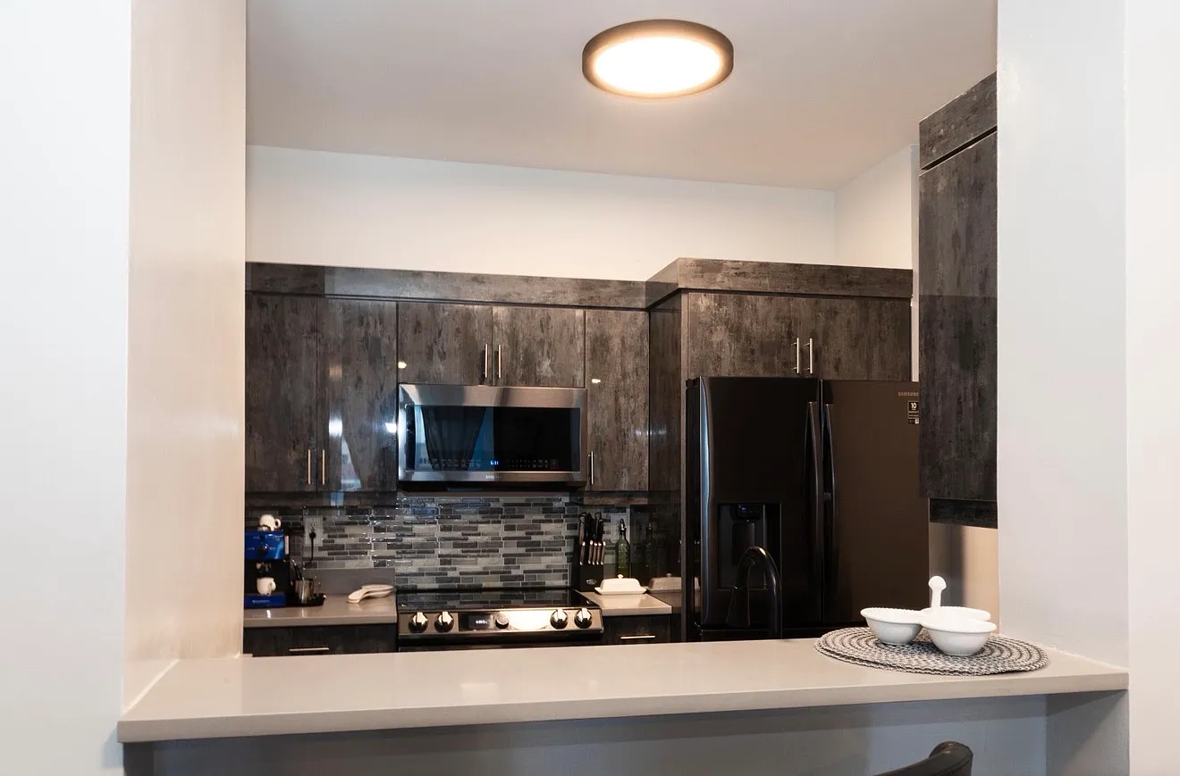 1 bed, 708 sqft, $3,000 — Photo 4