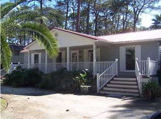 807 Infanta Pl, Dauphin Island, AL 36528