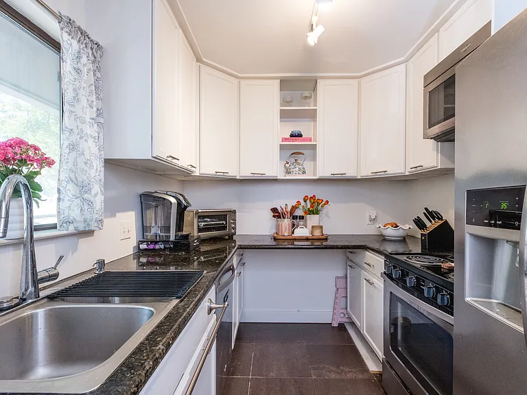 1401 N Pierce St #16 — Photo 12