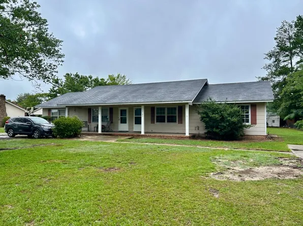 147 Center St, Cheraw, SC 29520
