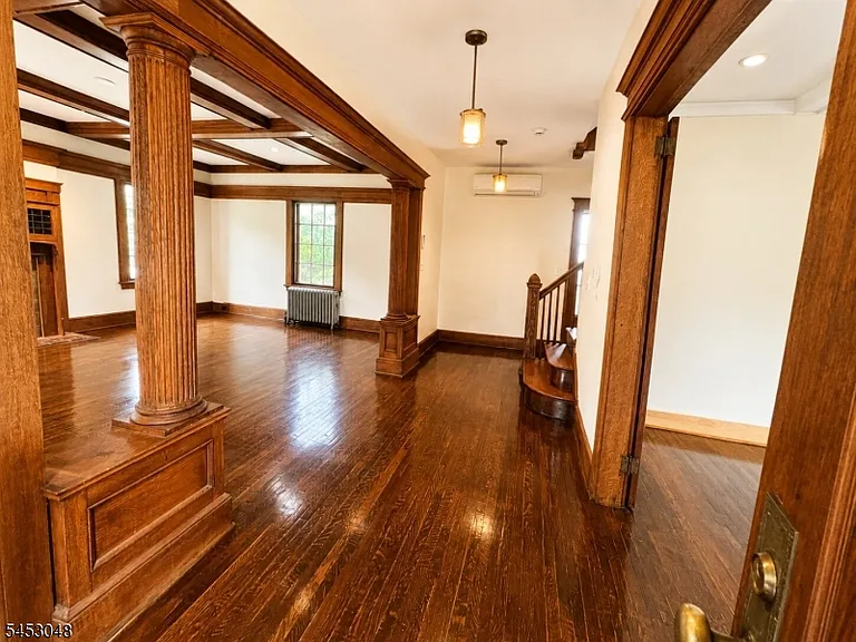 2 Cloverhill Pl #1 — Photo 6