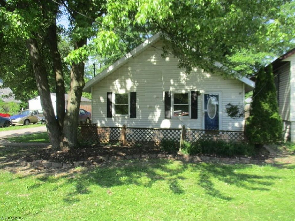 1st image of 4022 Lorain Ave