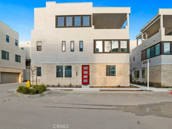 2162 Swallowtail Walk, Gardena, CA 90249