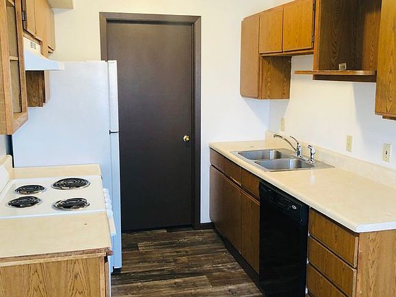 5th image of 902 Windwood Dr APT 2