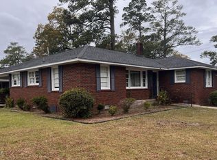 685 W Pine St, Varnville, SC 29944