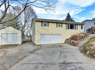 1301 Oak St, Waterloo, WI 53594