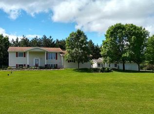 1143 Glacier Ridge Rd, Stevens Point, WI 54482