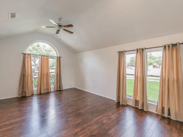 2124 Stoneridge Dr, Keller, TX 76248