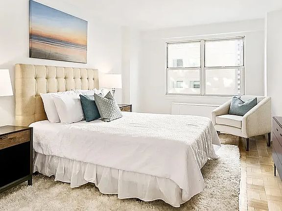 4th image of 155 E 34th St APT 11R