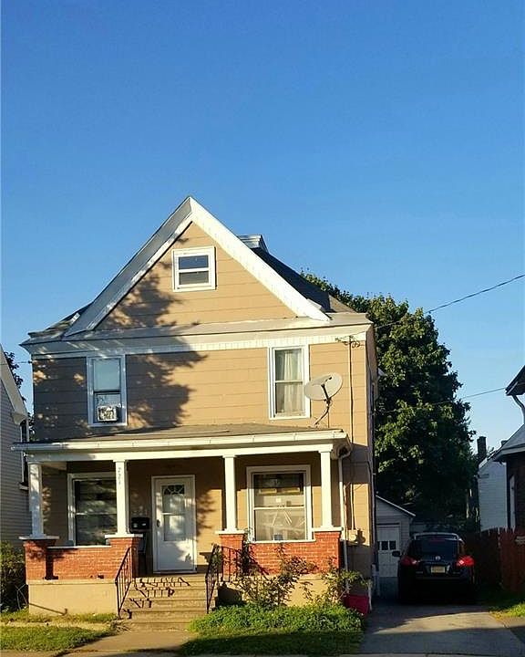 2nd image of 721 Humbert Ave