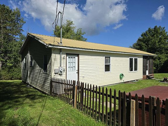 5th image of 99 Ruth Ln