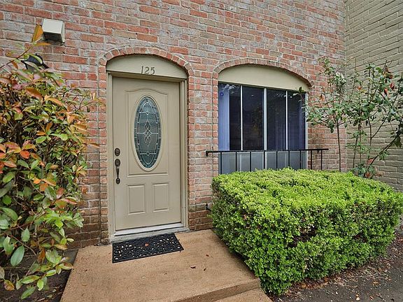 4th image of 14715 Barryknoll Ln APT 125