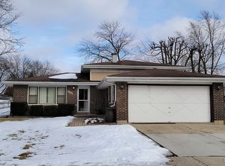 961 Sycamore Ln, Bartlett, IL 60103