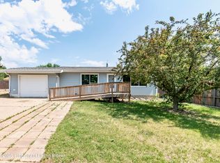 748 8th Ave E, Dickinson, ND 58601