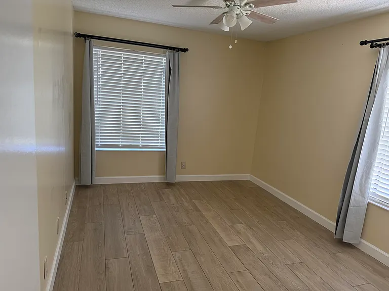 726 Sunny Pine Way #B2 — Photo 5