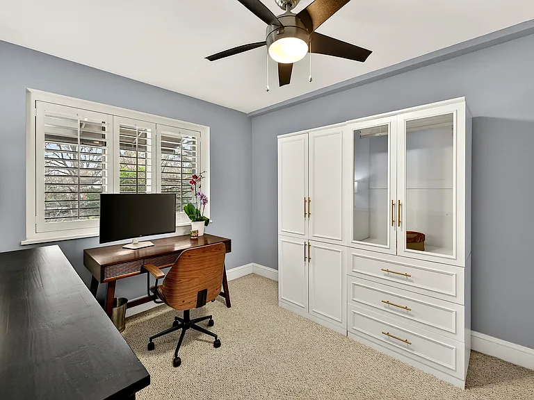 217 N Dotger Ave #D10 — Photo 14