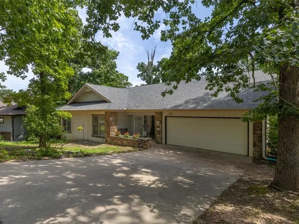 14 Glenbarr Cir, Bella Vista, AR 72715