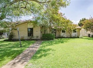 2102 Snowmass Ln, Garland, TX 75044