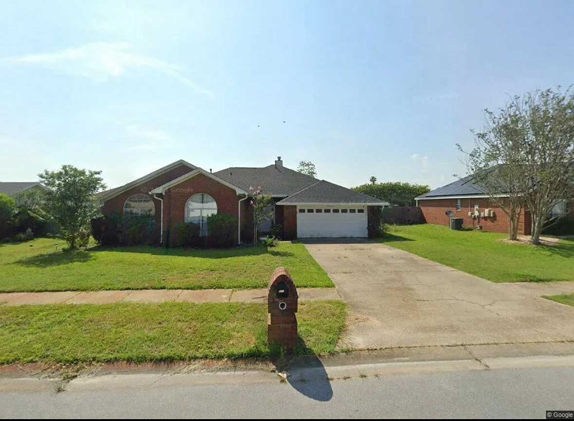 4 bed, 2187 sqft, $2,600 — Photo 1