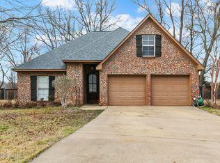 130 Wells Ct, Canton, MS 39046