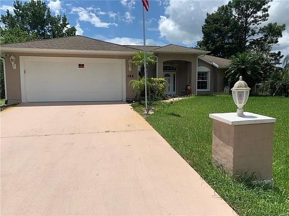 2nd image of 746 Rolling Hill Dr