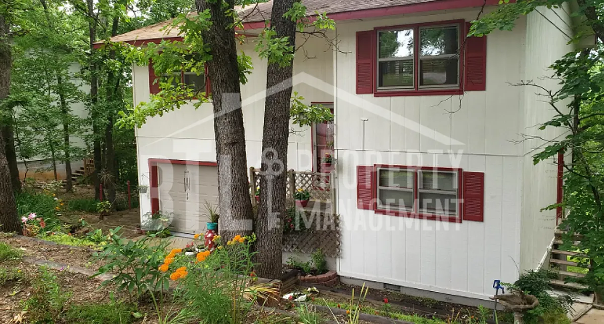 Building Photo - 314 Truman Dr