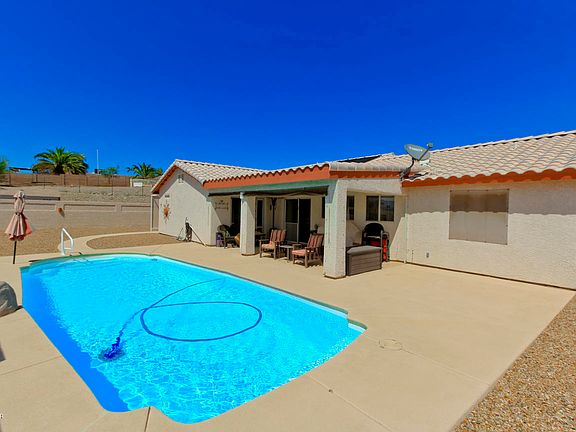2nd image of 2357 Clarke Pl