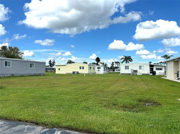 626 La Sala #407, North Pt, FL 34287