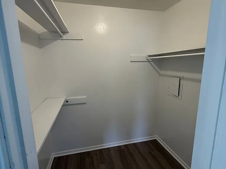 Campus Pointe Apartments — Photo 18