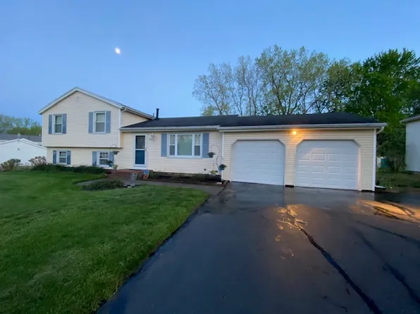 949 Copper Kettle Rd, Webster, NY 14580