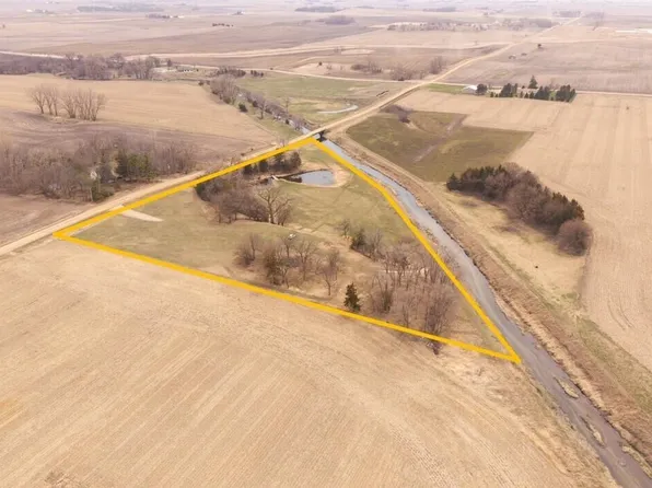 Inkpaduta Ave, Stanhope, IA 50246