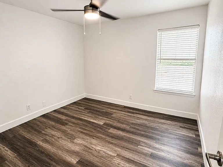 Cedar Lane Apartments — Photo 27