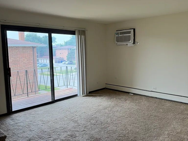 15705 Reynolds Ln #3B — Photo 3