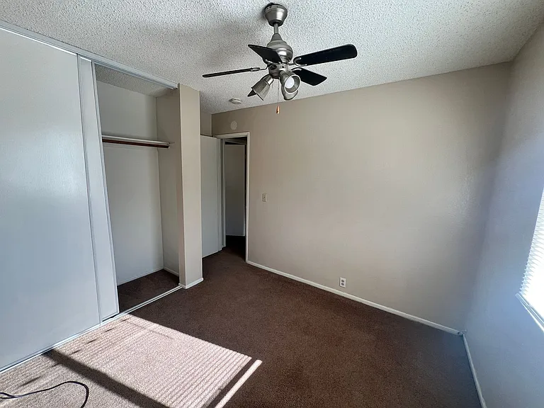 73451 Sun Valley Dr — Photo 17