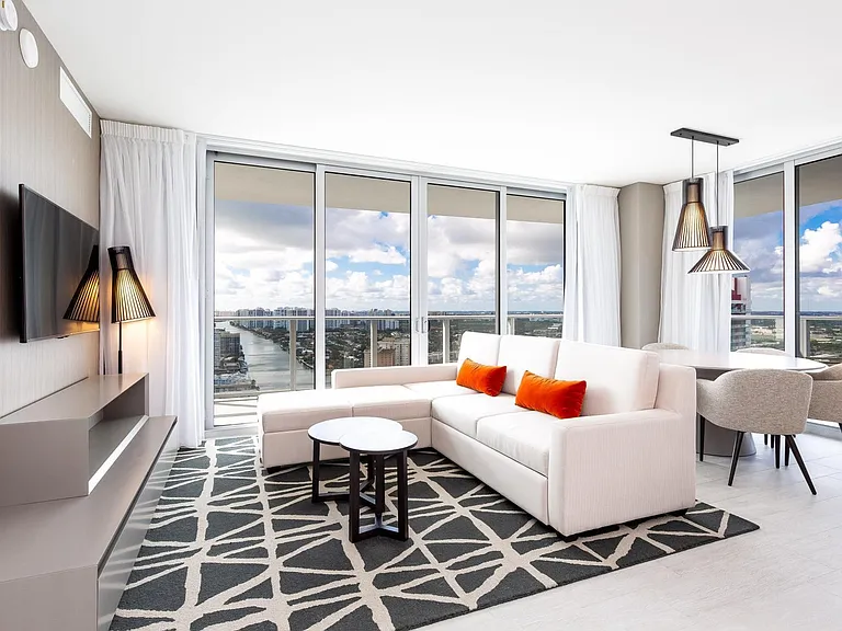 2721 E Hallandale Beach Blvd #28-ID1049829P — Photo 5