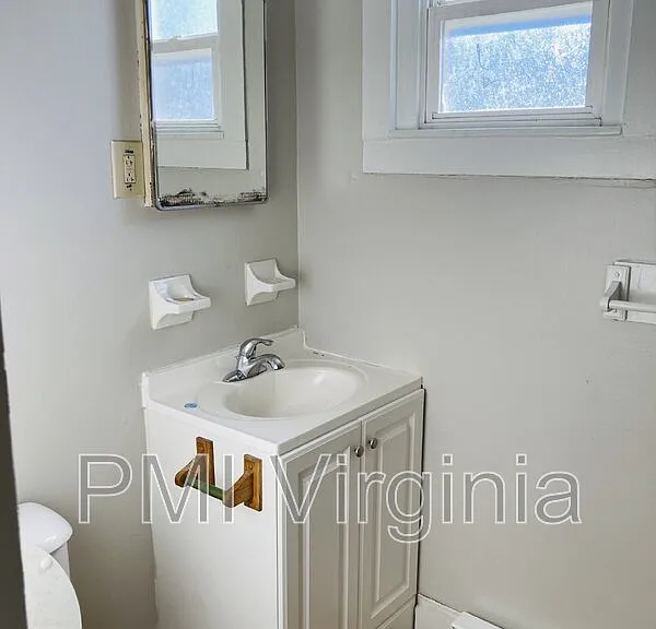 4802 Norvella Ave #1 — Photo 2