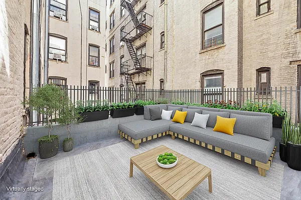 Sold by Compass | media 9