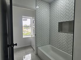 5163 Wakefield St, Philadelphia, PA
