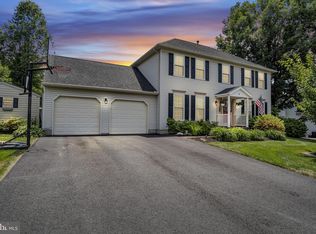 11 John Randolph Dr, New Freedom, PA 17349